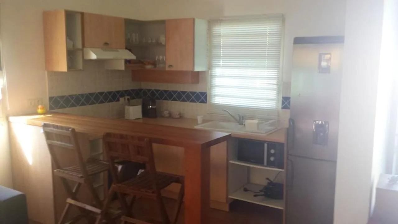 Maison De 2 Chambres Avec Piscine Partagee Jardin Clos Et Wifi A Le Gosier Le Gosier  Le Gosier (Grande-Terre)